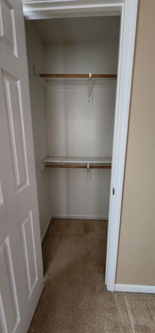 Building Photo - Wonderful 3 bed 2.5 Bath in Waldo! Availab...