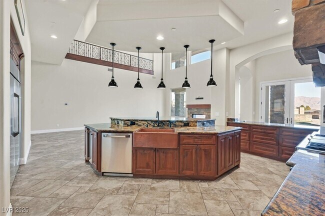 Building Photo - 5790 Aspen Falls Cir