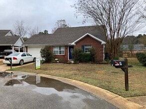 Building Photo - 108 Peyton Cove