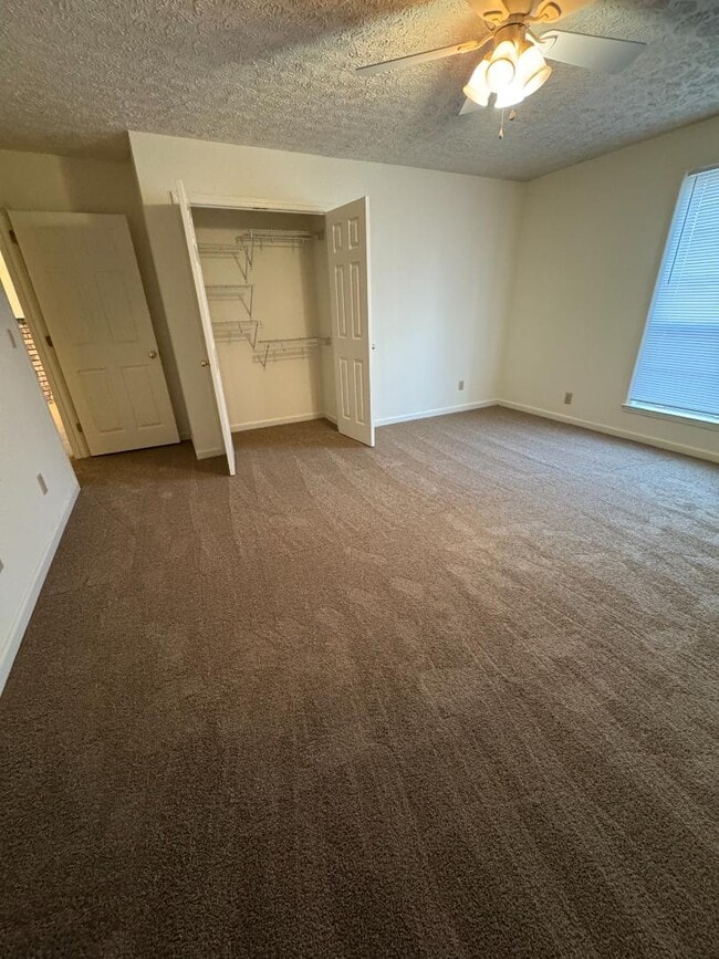 Building Photo - 1714 Monument Ln