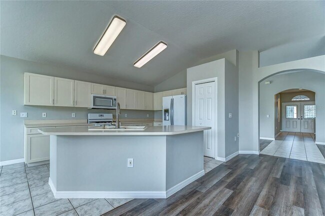 Building Photo - 30305 Ingalls Ct