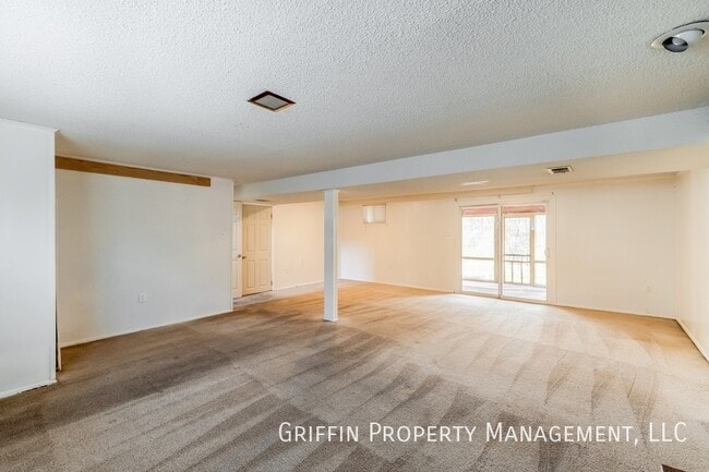 Building Photo - 5405 San Juan Dr