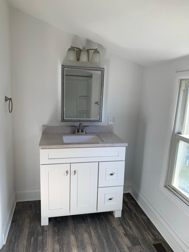 Building Photo - 155 McAllister St