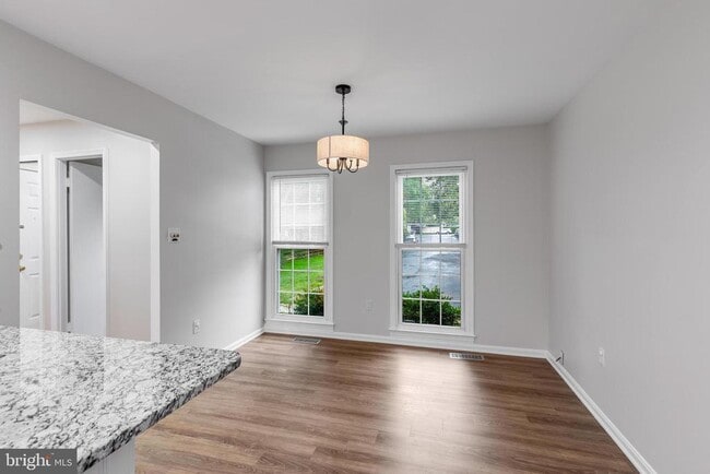 Building Photo - 9911 Finian Ct