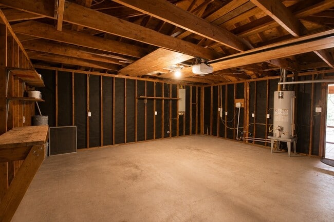 Building Photo - 15 Mallard Glen Pl