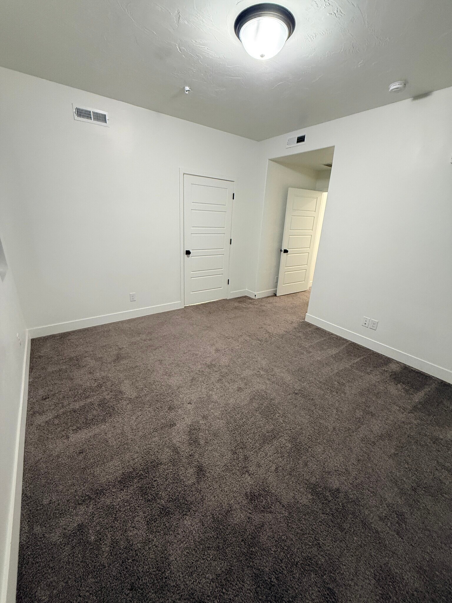 Building Photo - 551 S 1020 W