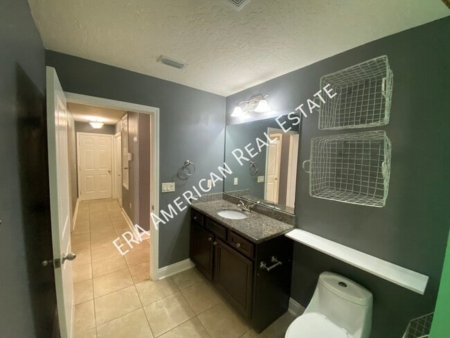 Building Photo - 2672 Hartman Ct