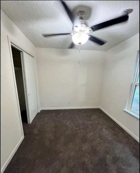 Building Photo - 5915 Beldart St