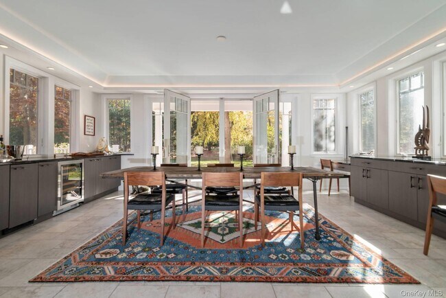 Building Photo - 12 Partridge Dr