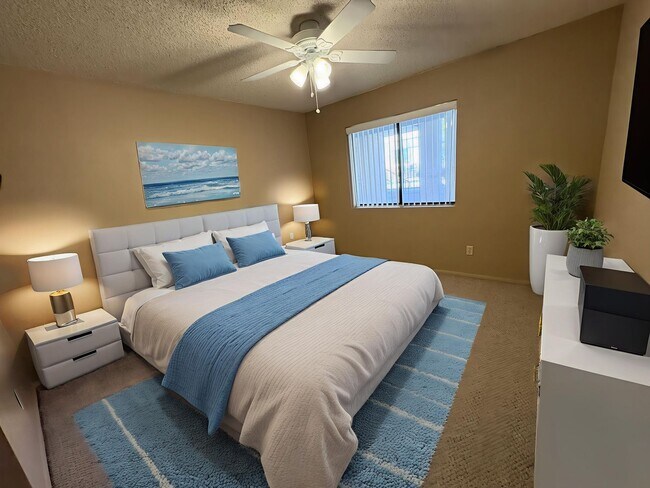 Building Photo - East side condo with community pool/spa/assigned covered parking place