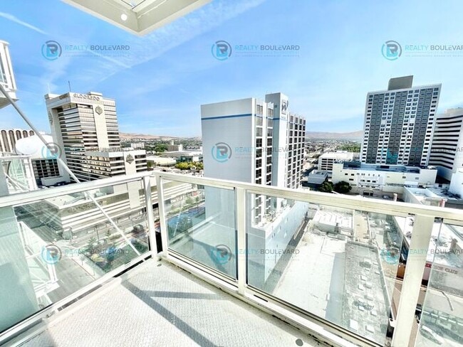 Building Photo - Modern 1 Bedroom 1 Bath Luxury Condo at Th...