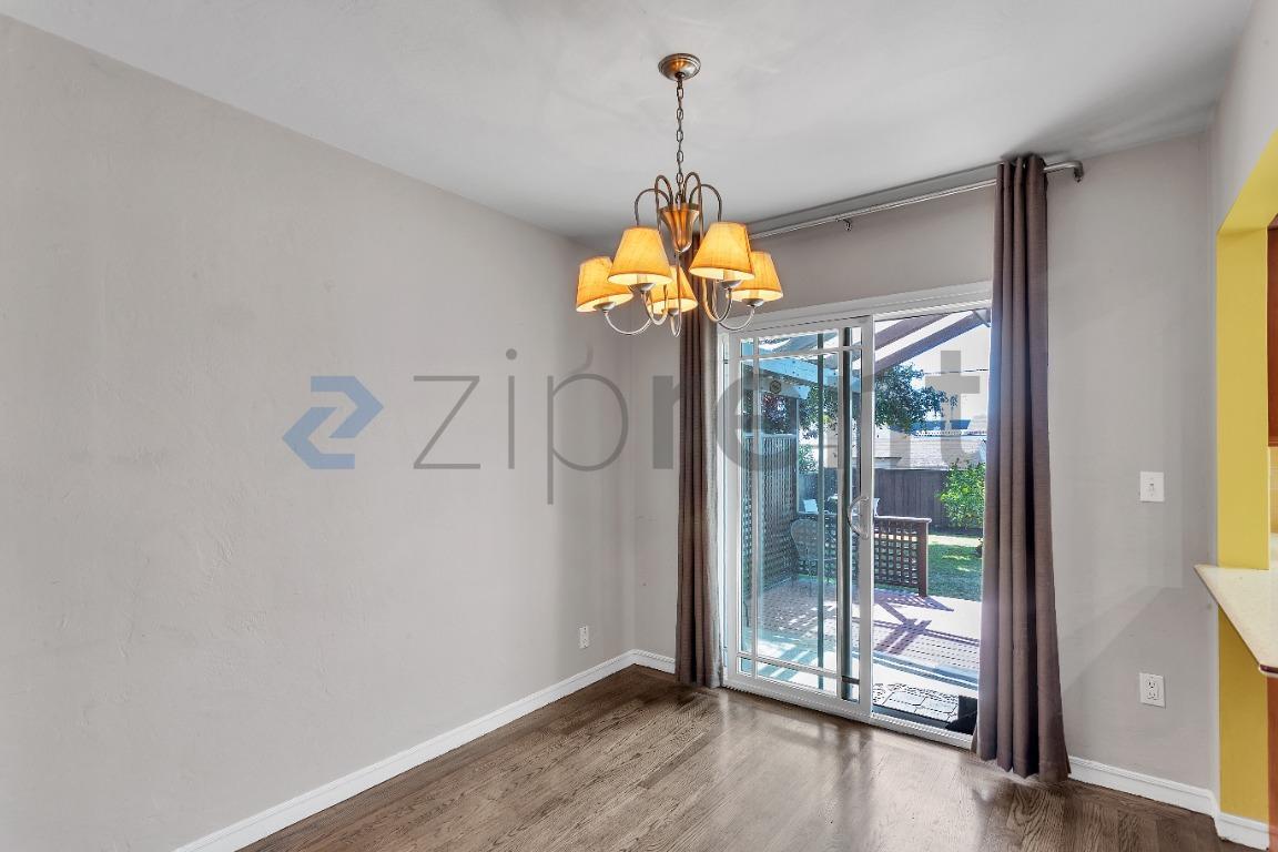 Building Photo - Unit N/A