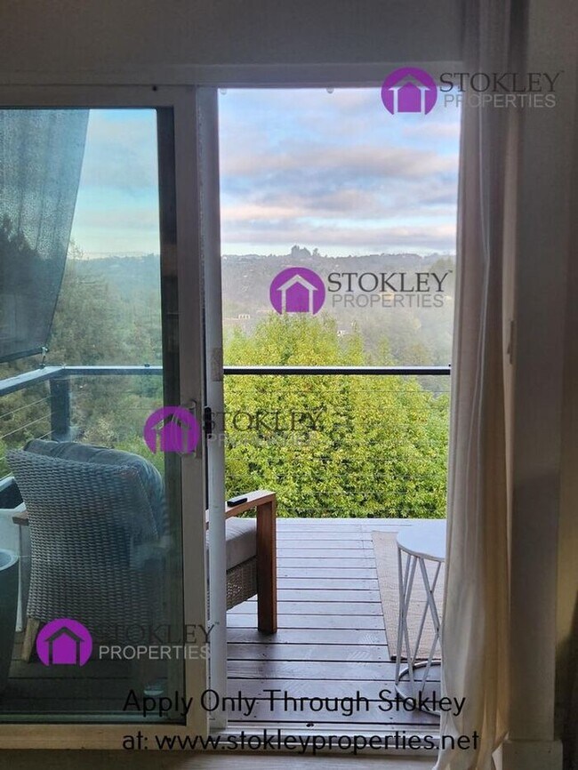 Building Photo - 4311 Fairway Dr