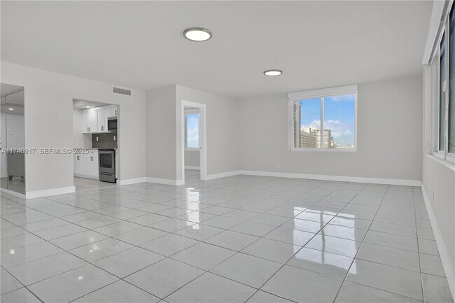 Building Photo - 5401 Collins Ave