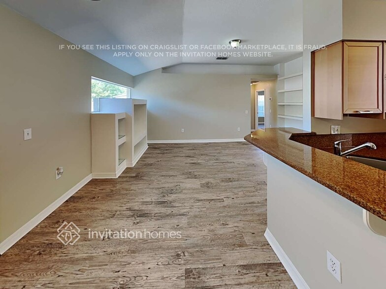 Building Photo - 1904 Ashley Oaks Ct