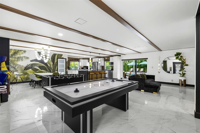 Building Photo - 10366 NW 15th St