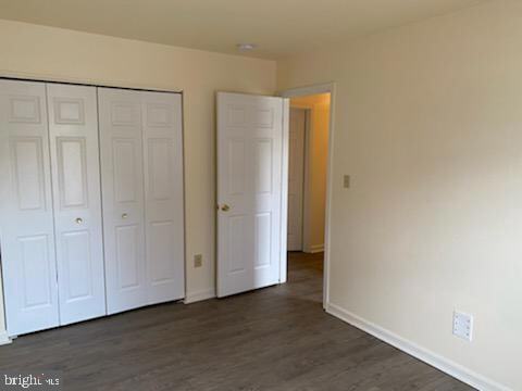 Building Photo - 7959 Vernon Ave