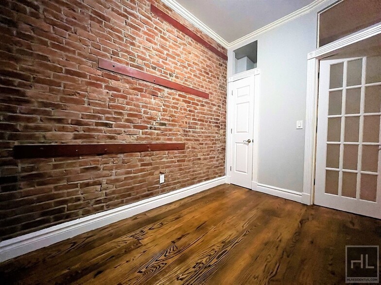 Building Photo - West 14th Street