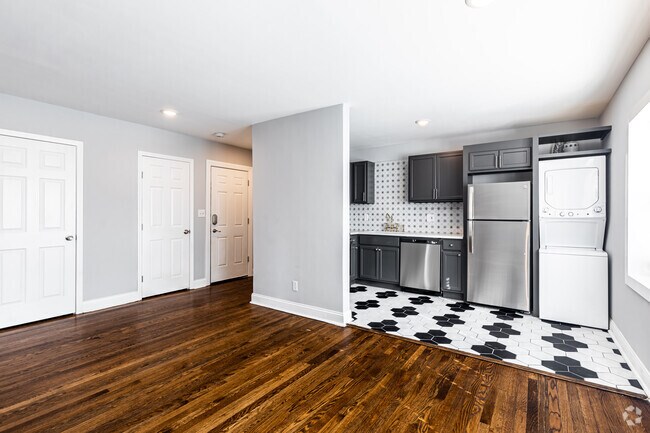 1BR, 1BA - 605SF - The Holmes