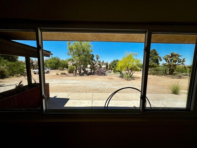 Building Photo - 56769 Joshua Dr