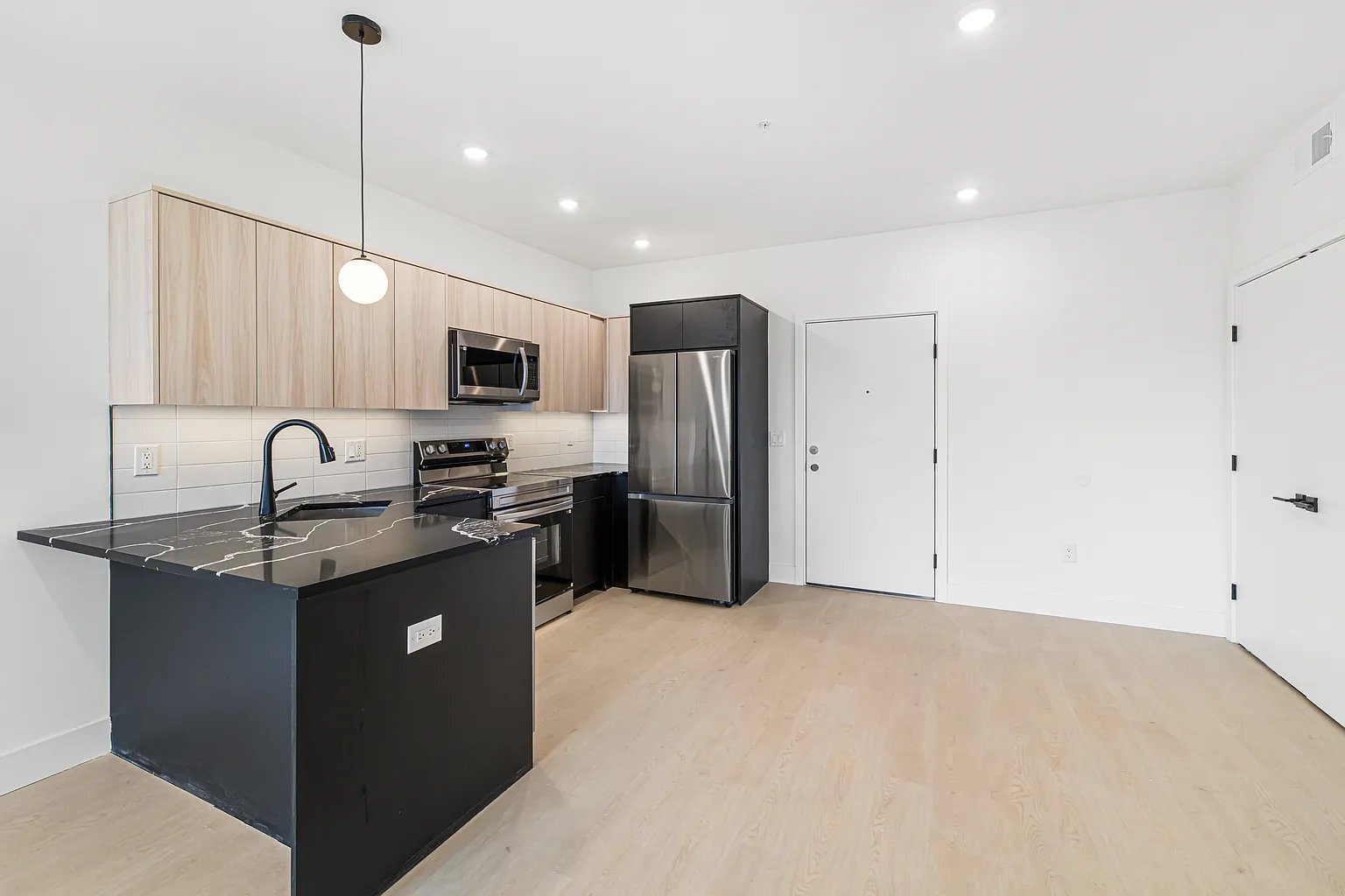 Building Photo - 2139 N 10th St