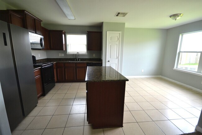 Building Photo - 6958 Chessgate Falls Ln