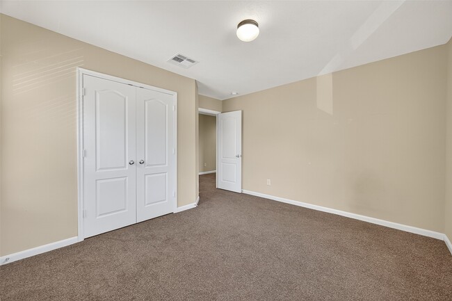 Building Photo - 16506 Lanesborough Dr
