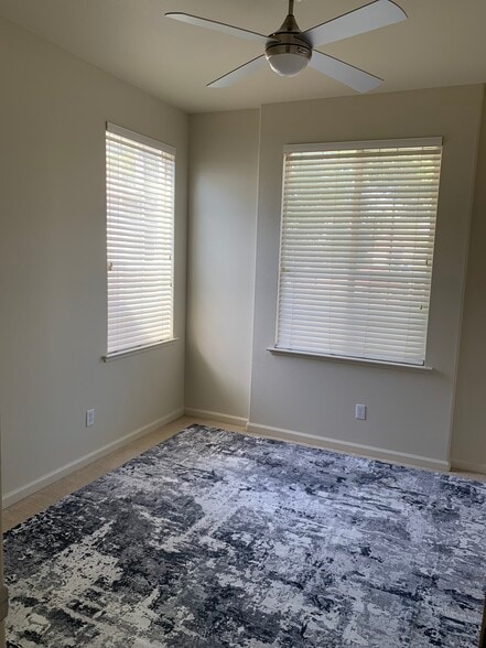 $800 downstairs - 1495 Breezeway Ct