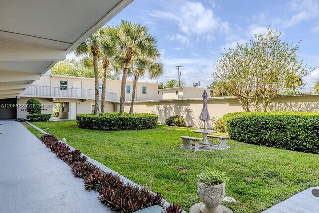 Building Photo - 2333 Indian River Blvd