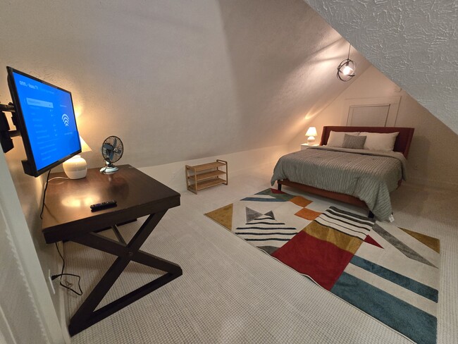 Building Photo - Highland Oasis Gardens