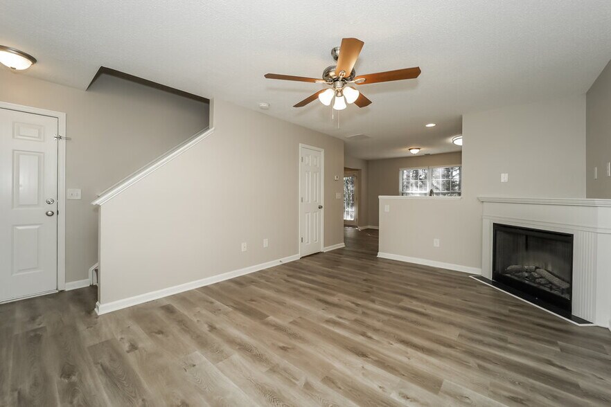 Building Photo - 229 Lossie Ln