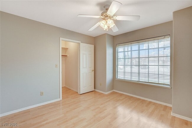 Building Photo - 4432 Crimson Leaf Dr