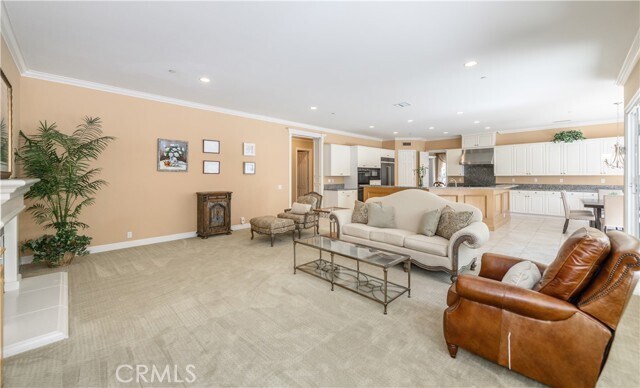 Building Photo - 21 Bent Oak