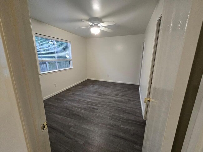 Building Photo - 12328 Alderbrook Dr