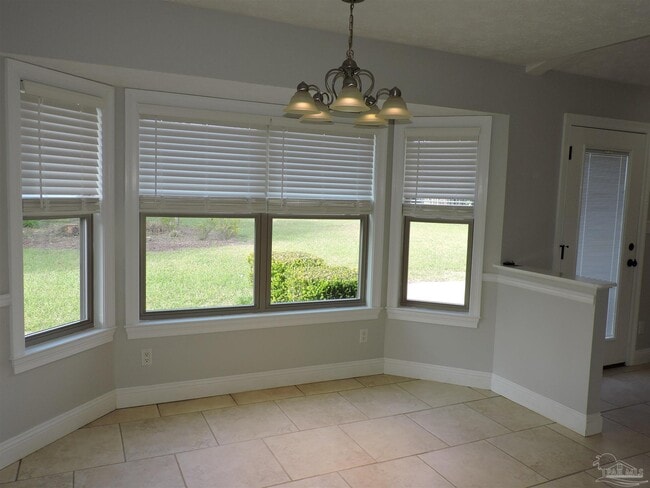 Building Photo - 3890 Sail Wind Dr