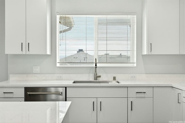 Building Photo - 91-3641 Iwikuamoo Street Unit 4502