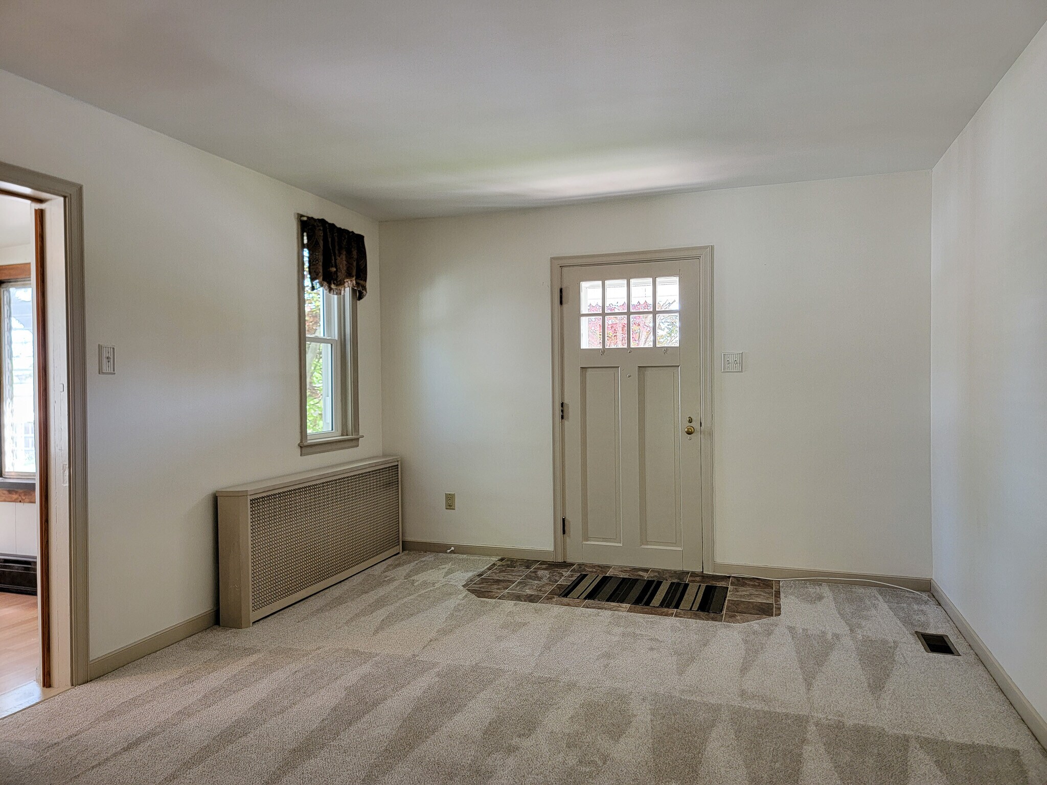 Building Photo - 125 Gerhart Ave