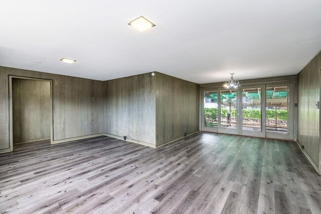 Building Photo - 1644 Palolo Ave