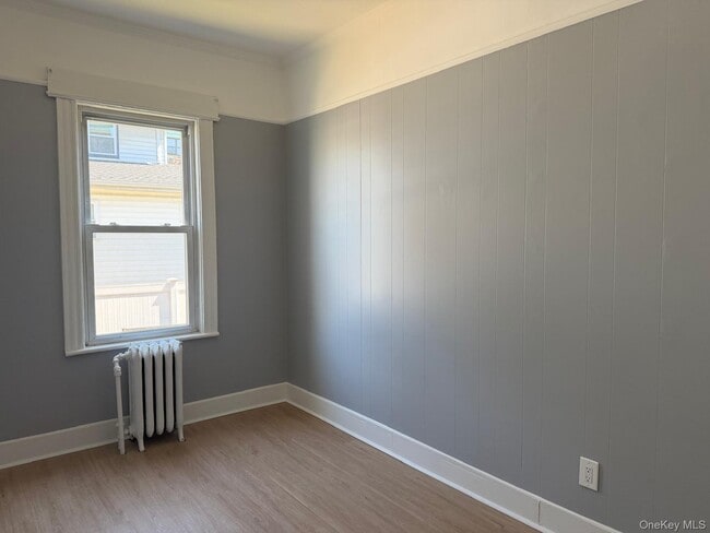 Building Photo - 24 Doxsey Pl