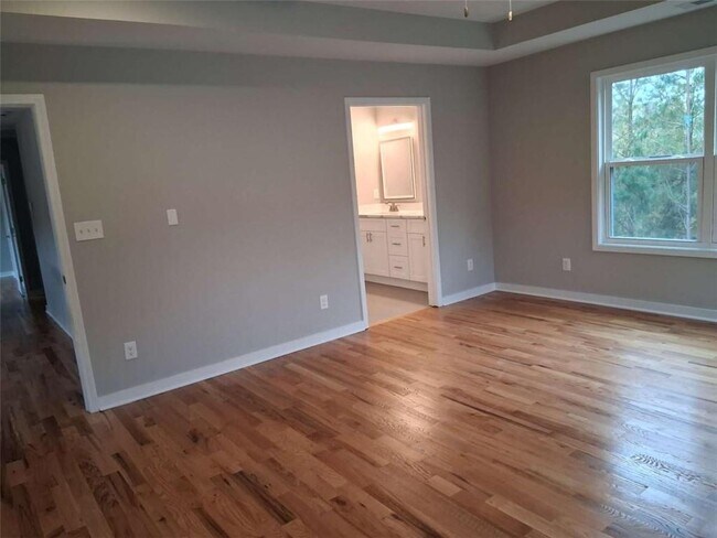 Building Photo - 3180 Tackett Rd