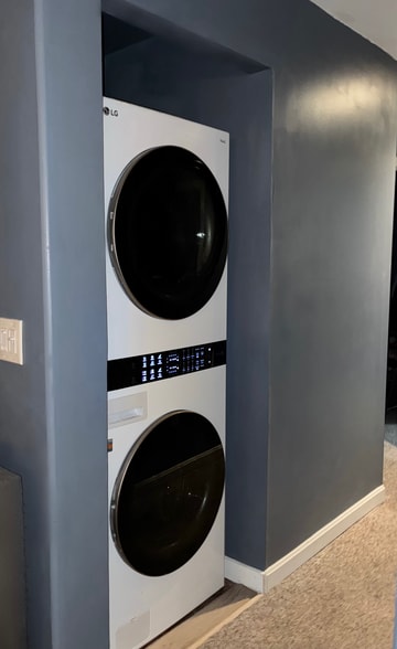 Washer Dryer - 306 Heather Ln