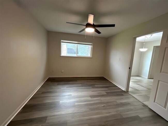 Building Photo - 7600 St Amant Pl