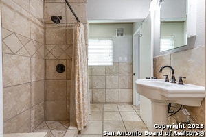 Building Photo - 555 Patricia Dr