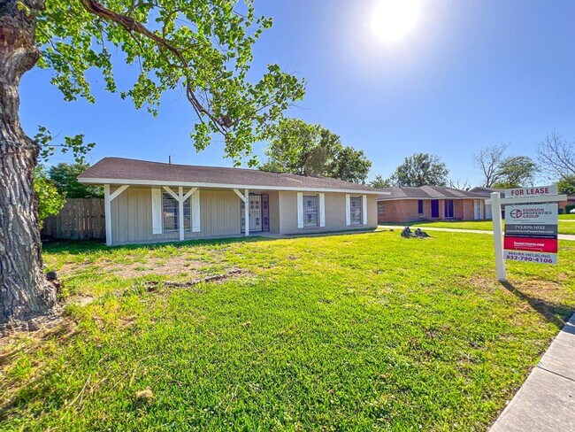 Building Photo - 2815 Monticello Dr