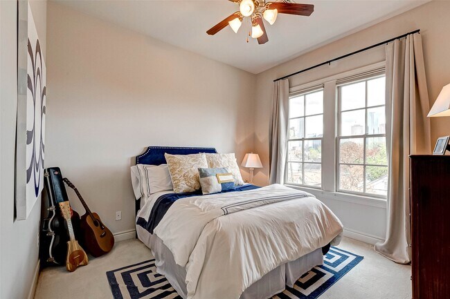 Building Photo - 1514 Summer St