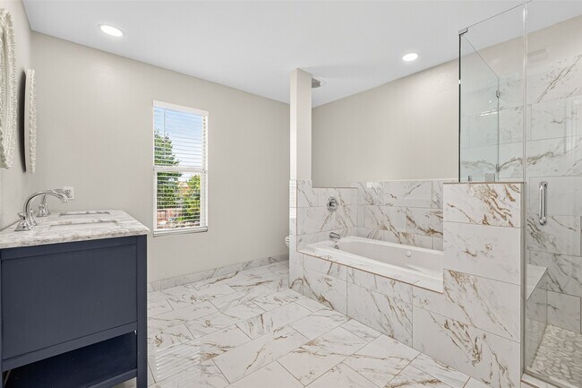 Building Photo - 20151 Pioneer Ridge Dr