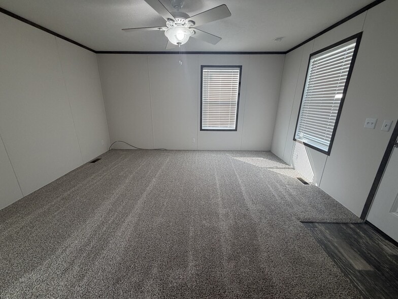 Building Photo - 16161 Normandy St