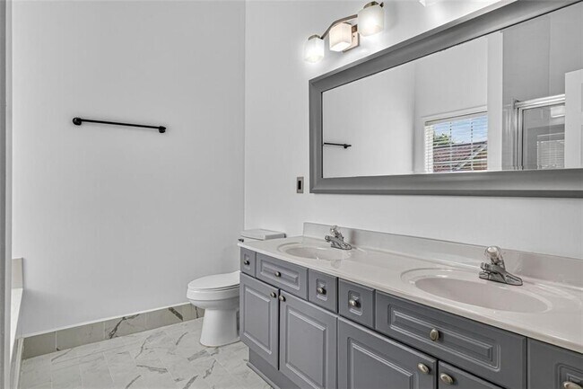 Building Photo - 882 Creek Bottom Rd SW