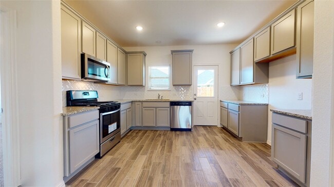 Building Photo - 31319 Black Frst Xing