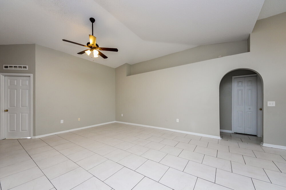Building Photo - 5070 Silver Thistle Ln